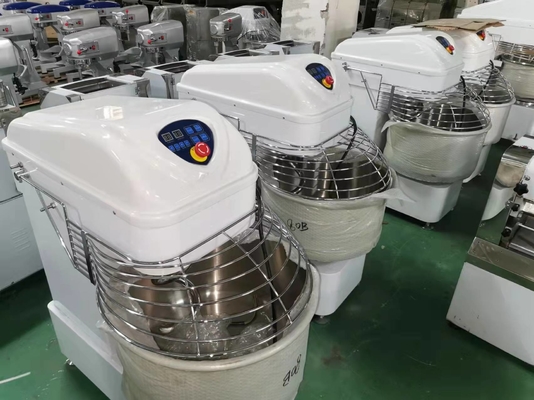 Capacity 80L Spiral Mixer 17.8 Rpm Tank Speed Cooking Equipment Fast Food Kitchen Equipment