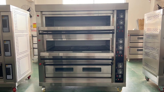 Low Energy Consumption Gas Deck Oven For Bakery Breads 220V50HZ Voltage 0.3KW Power
