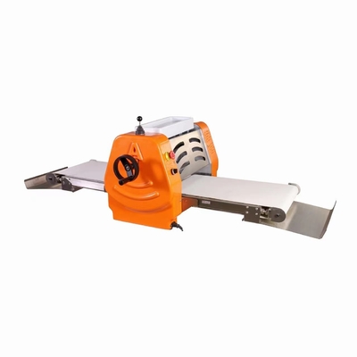 370mm Roller Dough Pressing Machine For Restaurant 1 Phase 0.4KW Power 2.5kg Rolling Weight