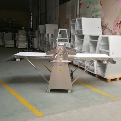 230kg Kitchen Cooking Equipment With 0.5-38mm Roller Regulating Range And 0.75kw Power