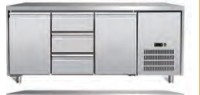 3 Doors Worktable Chiller Refrigeration Equipment Temperature 2-8C Industrial Cold Storage Solution